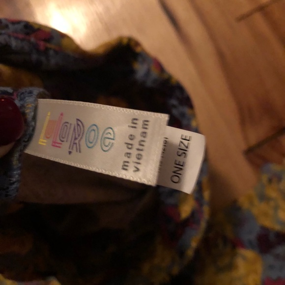 Lularoe OS leggings - Picture 3 of 3